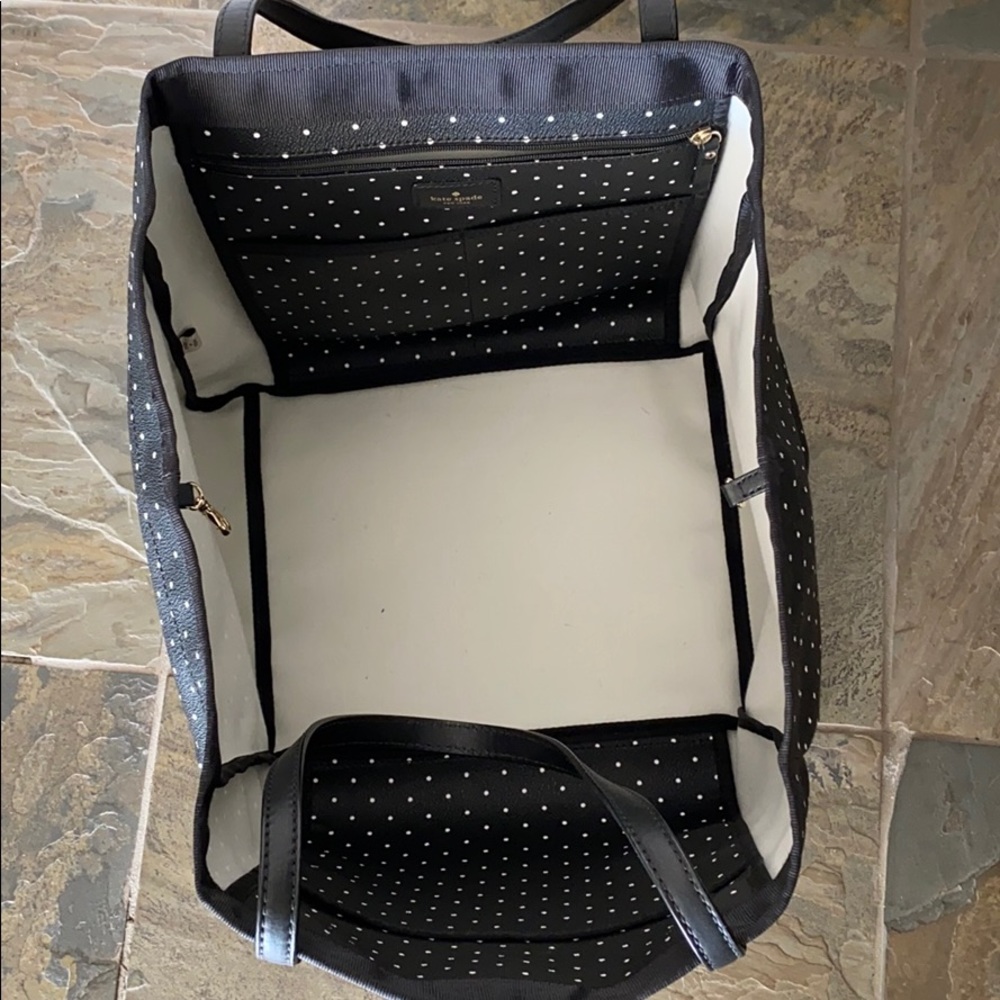 Black and white polka dotted Kate Spade tote - Picture 5 of 8